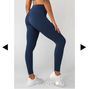 NWOT VITALITY Balance Athletica Cloud II Leggings Navy Women’s Medium